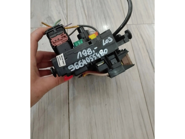 Pojistková skříňka Řídící jednotka BSM 9664055480 Peugeot 1007 2014