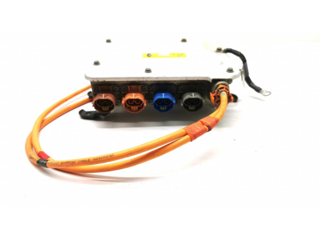 Преобразователь напряжения