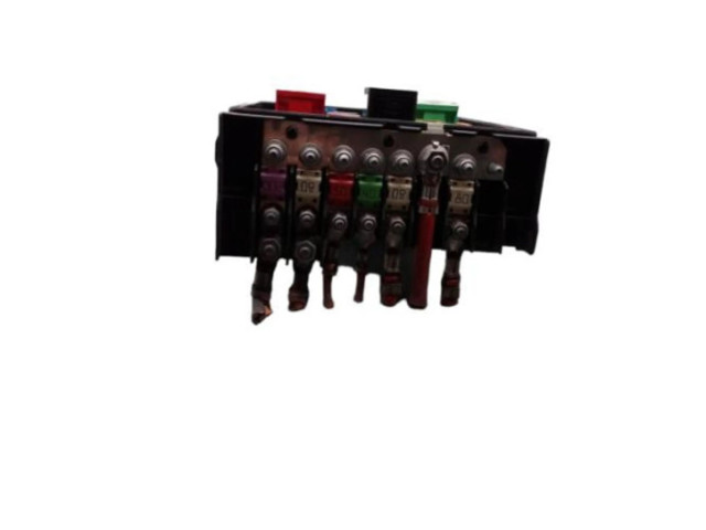 Блок предохранителей PASDEREFERENCE Audi A3 S3 8P