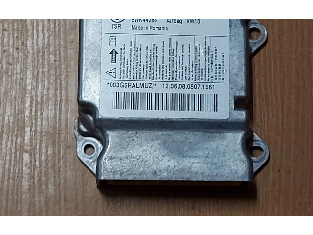 Дисплей    5C0959655B   Skoda Yeti (5L)