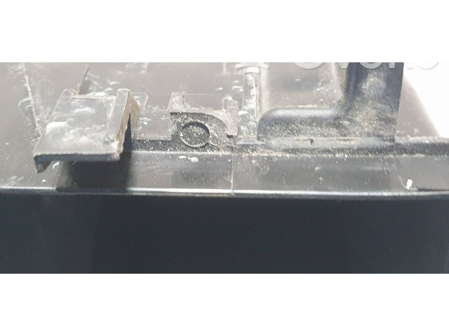 Блок предохранителей  243809977R   Dacia Spring    