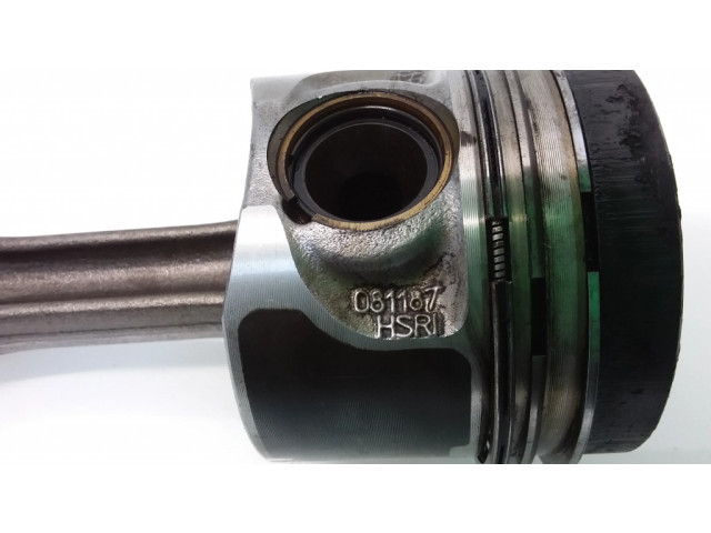 Píst 081187, 131010 Audi A4 S4 B8 8K pro naftový motor 2.0 CAG