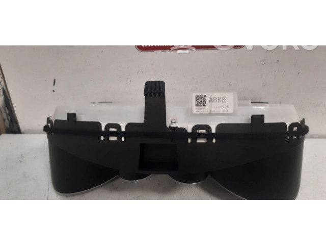 Панель приборов 13346196 Opel Meriva B