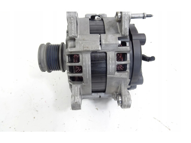 Генератор 05L903026N Audi Q3 F3