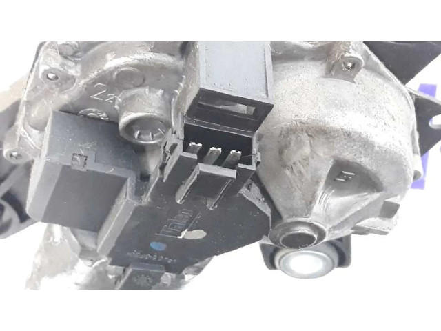 Моторчик заднего дворника 23001902    Opel Combo C