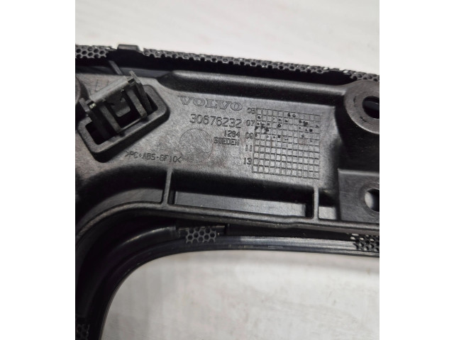 Дисплей    30676232   Volvo V70
