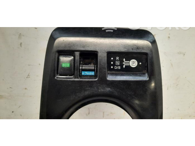 Рулевая рейка Селектор переключения передач 969415SH0A Nissan Leaf II (ZE1) 2017 - года