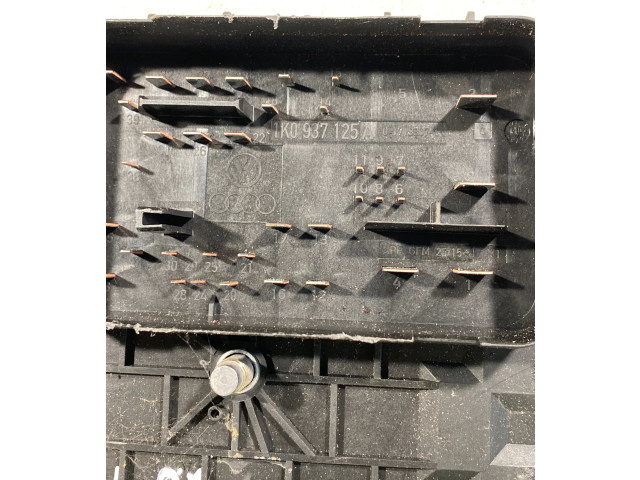 Блок предохранителей 1k0937125a, 017183071   Volkswagen Jetta V    