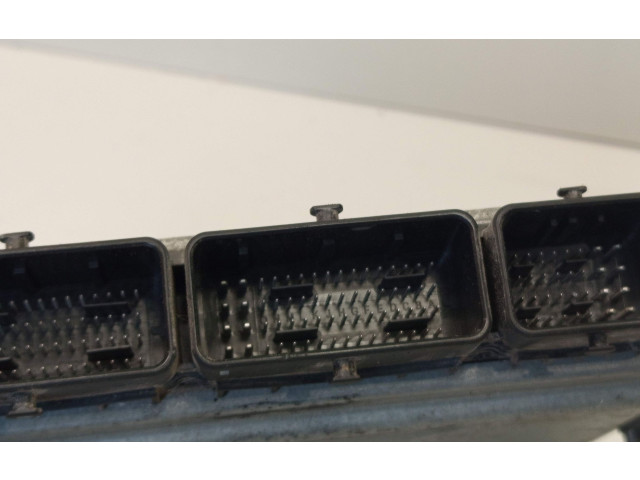 Блок управления двигателя 237101496R, 237100764R Dacia Duster