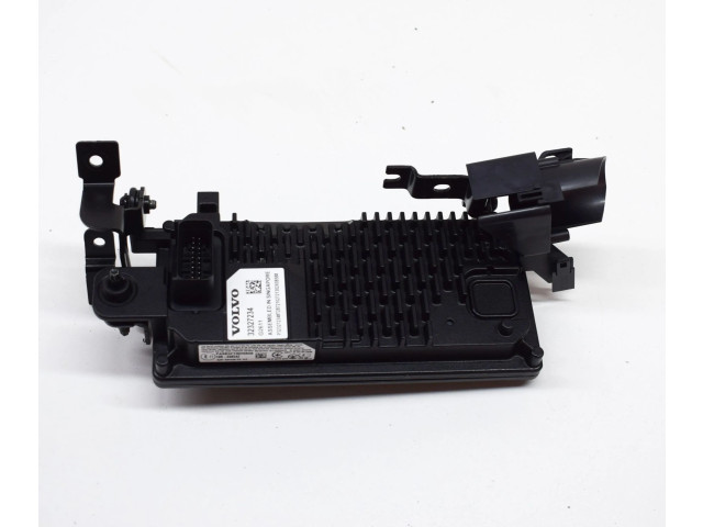 Дисплей 32327234 Volvo XC40