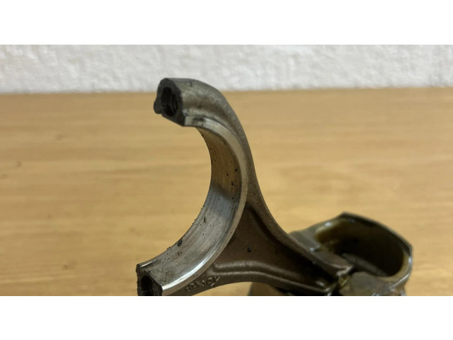 Píst 089203, D5920 BMW 5 F10 F11 pro benzínový motor