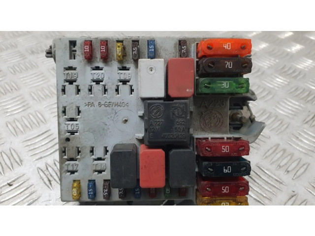   Pojistková skříňka 46763650   Audi A3 S3 8L 2002