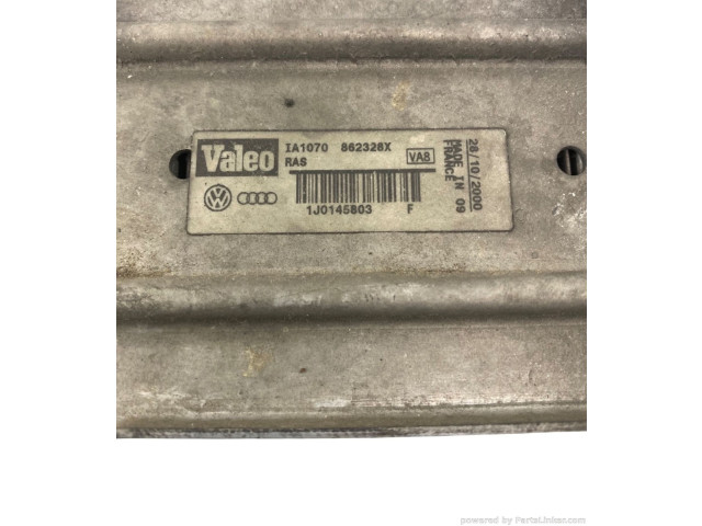 Интеркулер 1J0145803F Volkswagen Golf IV