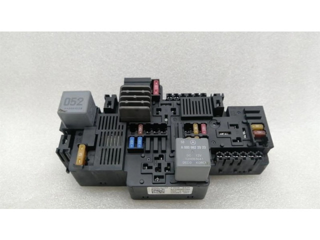 Pojistková skříňka A2139065706 Mercedes-Benz EQC 2021