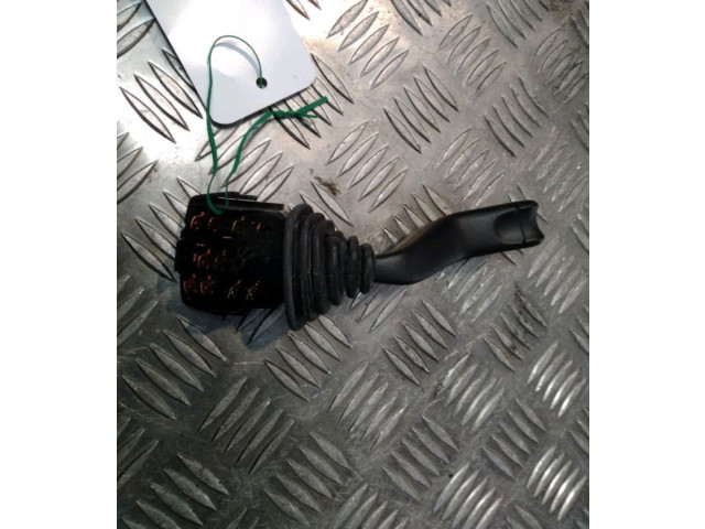 Ручка стеклоочистителей 3731083E10   Suzuki Wagon R+