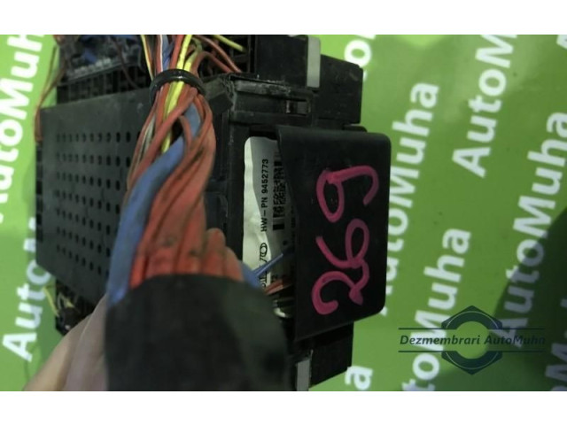 Блок предохранителей 9452772, 9452773   Volvo V70    