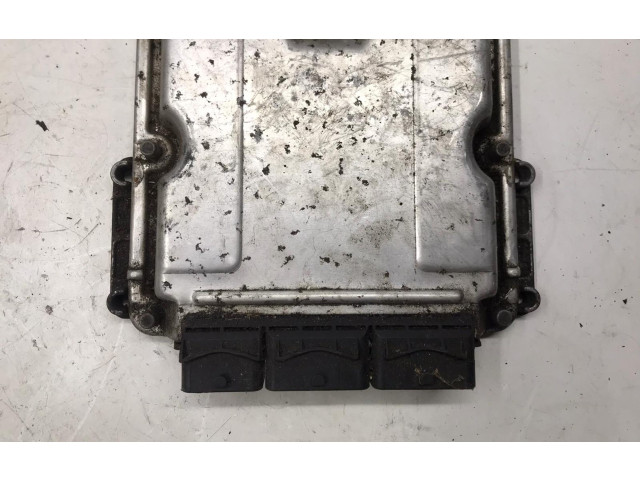 Řídící jednotka 281011324 Renault Laguna II 2004