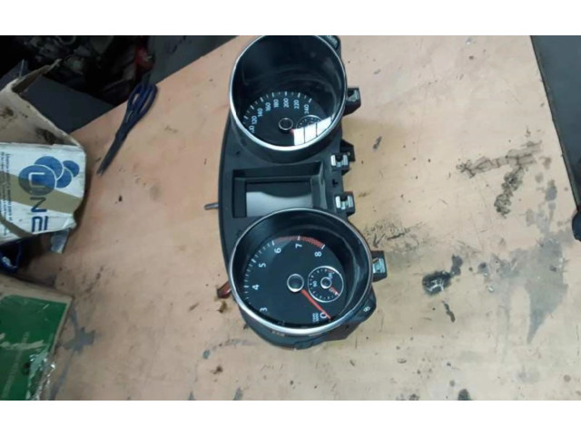 Панель приборов 5K0920871 Volkswagen Golf VI