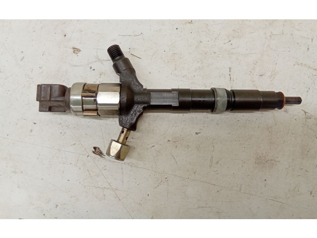 Форсунка 2367030030 Toyota Land Cruiser (HDJ90)