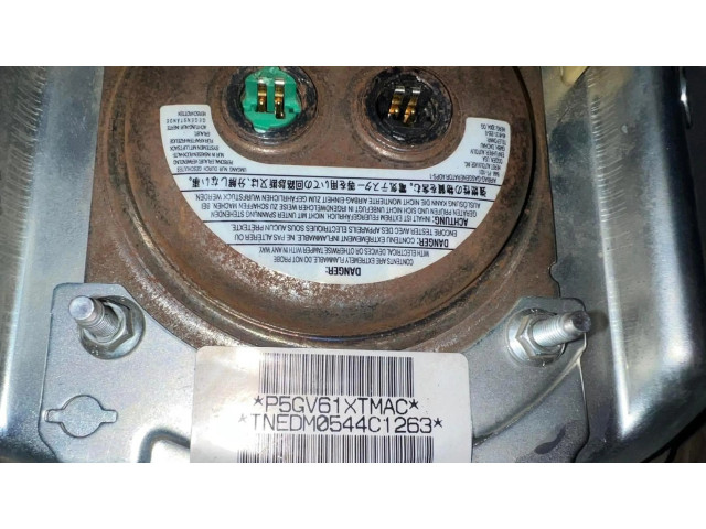 Подушка безопасности водителя    Jeep Grand Cherokee (WJ)