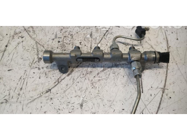 Топливная рампа 00232114, 00232114   Fiat 500X  