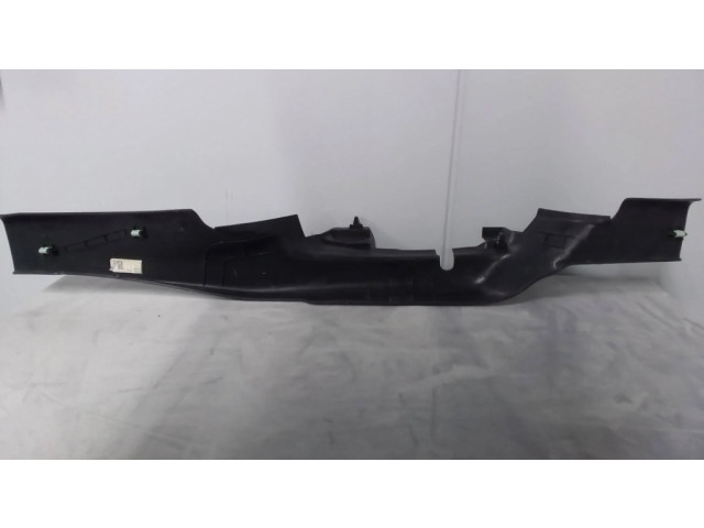 Другая деталь салона