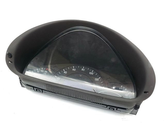 Přístrojová deska Mercedes-Benz C W203 2004 A2035403147, 110080231005