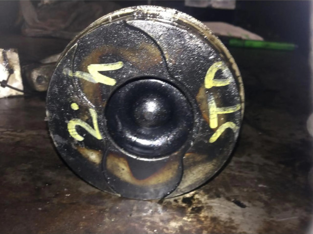 Píst Alfa Romeo 156