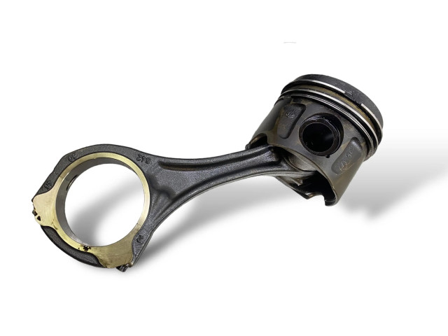 Píst M642, OM642 Mercedes-Benz E W212 pro naftový motor 3.0 OM 642.850 CDi