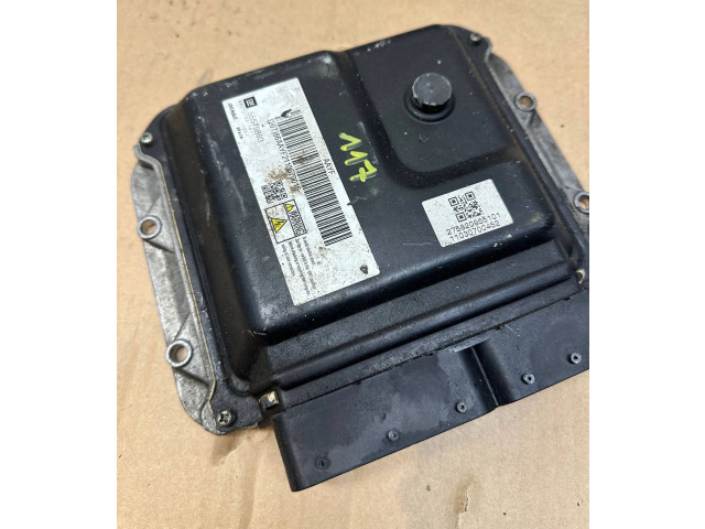 Блок управления двигателя 55579893 Opel Meriva B