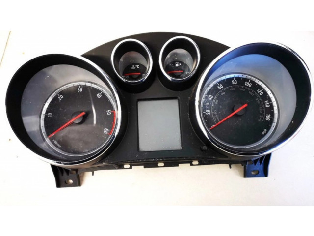 Панель приборов 22783074, 365903926 Opel Insignia A