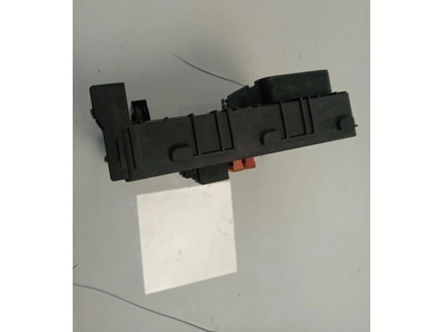 Блок предохранителей 1K0937125D, 1K0937125D   Skoda Yeti (5L)    