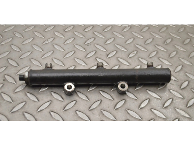 Топливная рампа 4R8Q9D280AC Jaguar XJ X350 2.7 для двигателя AJD