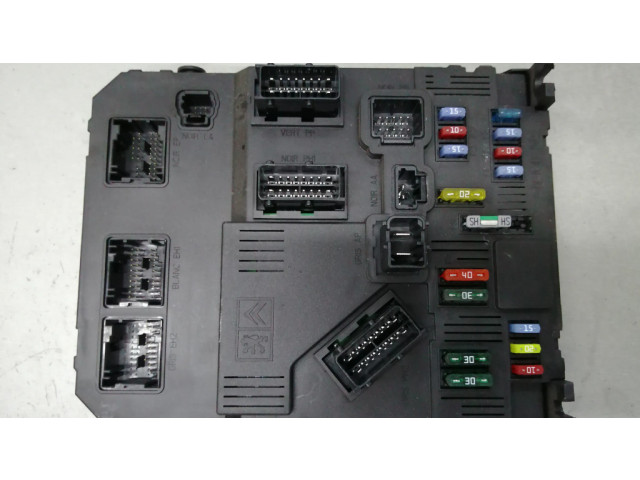 Блок предохранителей 9653667880 Citroen Xsara Picasso