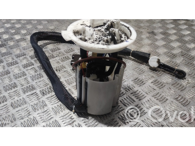 Насос топлива (в топливном баке)