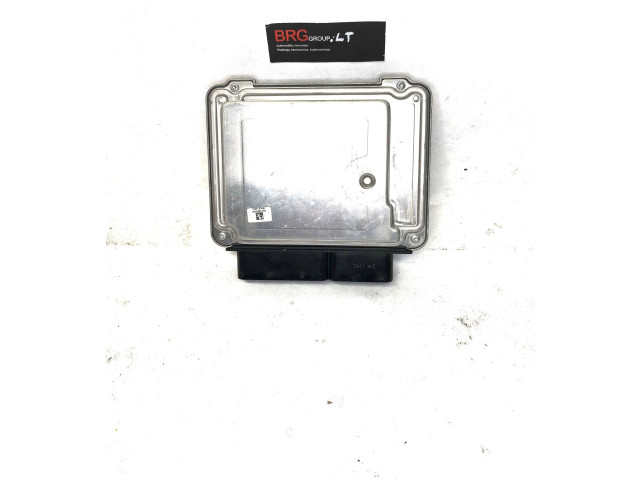 Řídící jednotka 03G906021CG, 0281014072 Volkswagen Caddy 2007