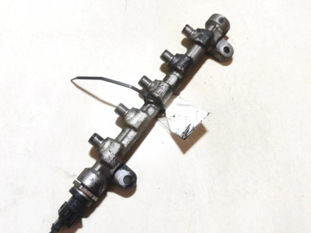 Топливная рампа    KIA Ceed 1.6 