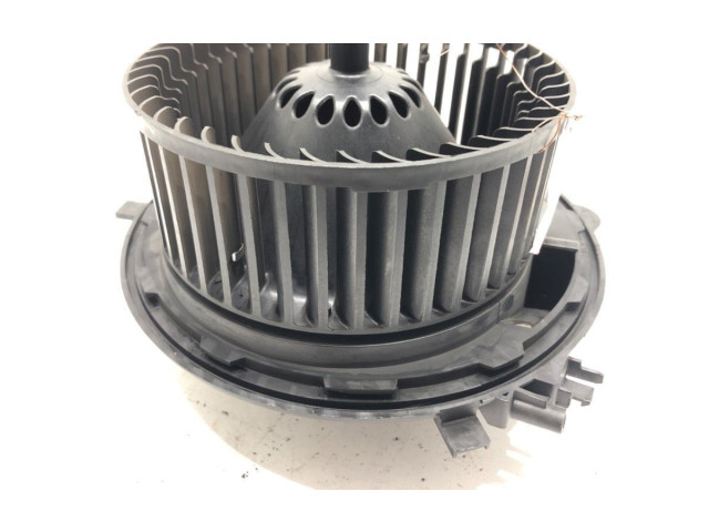 Вентилятор печки    5Q1819021B   Volkswagen Golf VII