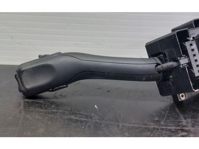 Включатель скорости стеклоочистителей 4B0953503G   Audi TT Mk1