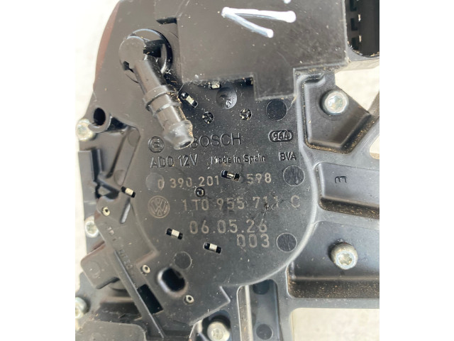 Моторчик заднего дворника 1T0955711C, 0390201545    Volkswagen Touran I