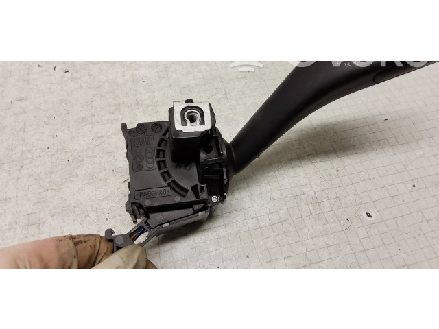 Ручка стеклоочистителей 1K0953519H, 696400   Volkswagen Caddy