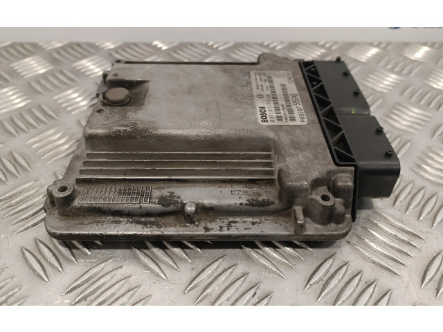 Блок управления двигателя 0281013845, 1039S20427 Jeep Patriot