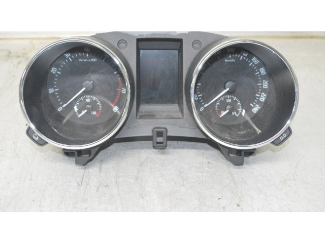 Спидометр (приборный щиток) Skoda Yeti (5L)