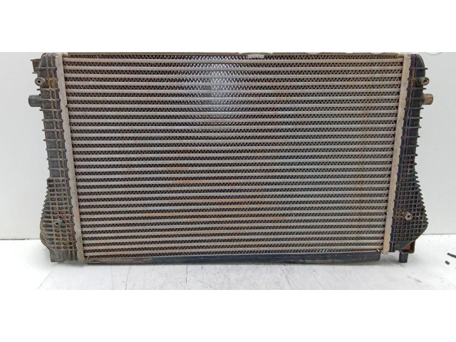 Интеркулер 1K0145803BM Volkswagen Caddy
