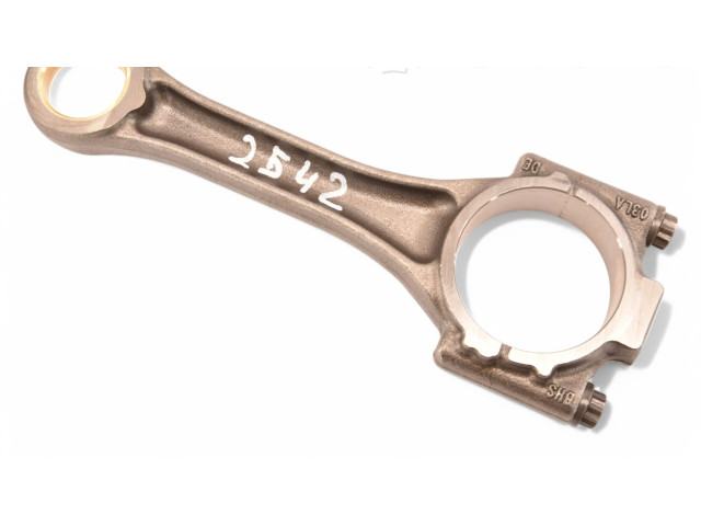 Шатун DDY DDYA DDYB 03L105401A    Skoda Karoq  