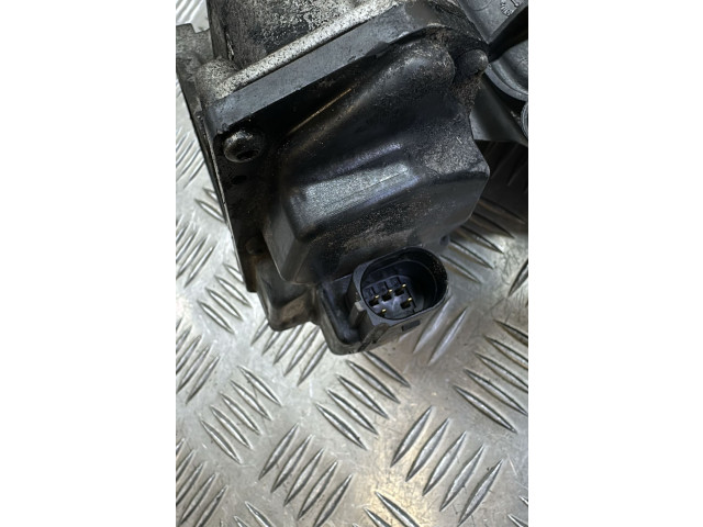 Всасывающий коллектор Audi Q5 SQ5