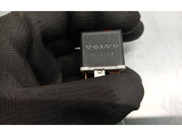Pojistková skříňka 9130269, 4RA00351073 Volvo 850 1996