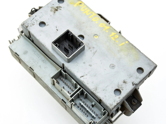   Pojistková skříňka 46767353   Fiat Punto (188) 1999