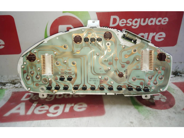 Панель приборов Mitsubishi Carisma