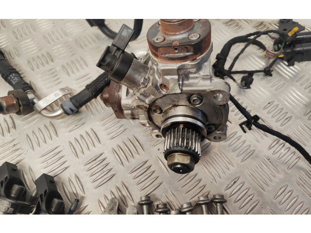 Píst 059130277ED, 059130090CT   Audi Q7 4M    CVZ 